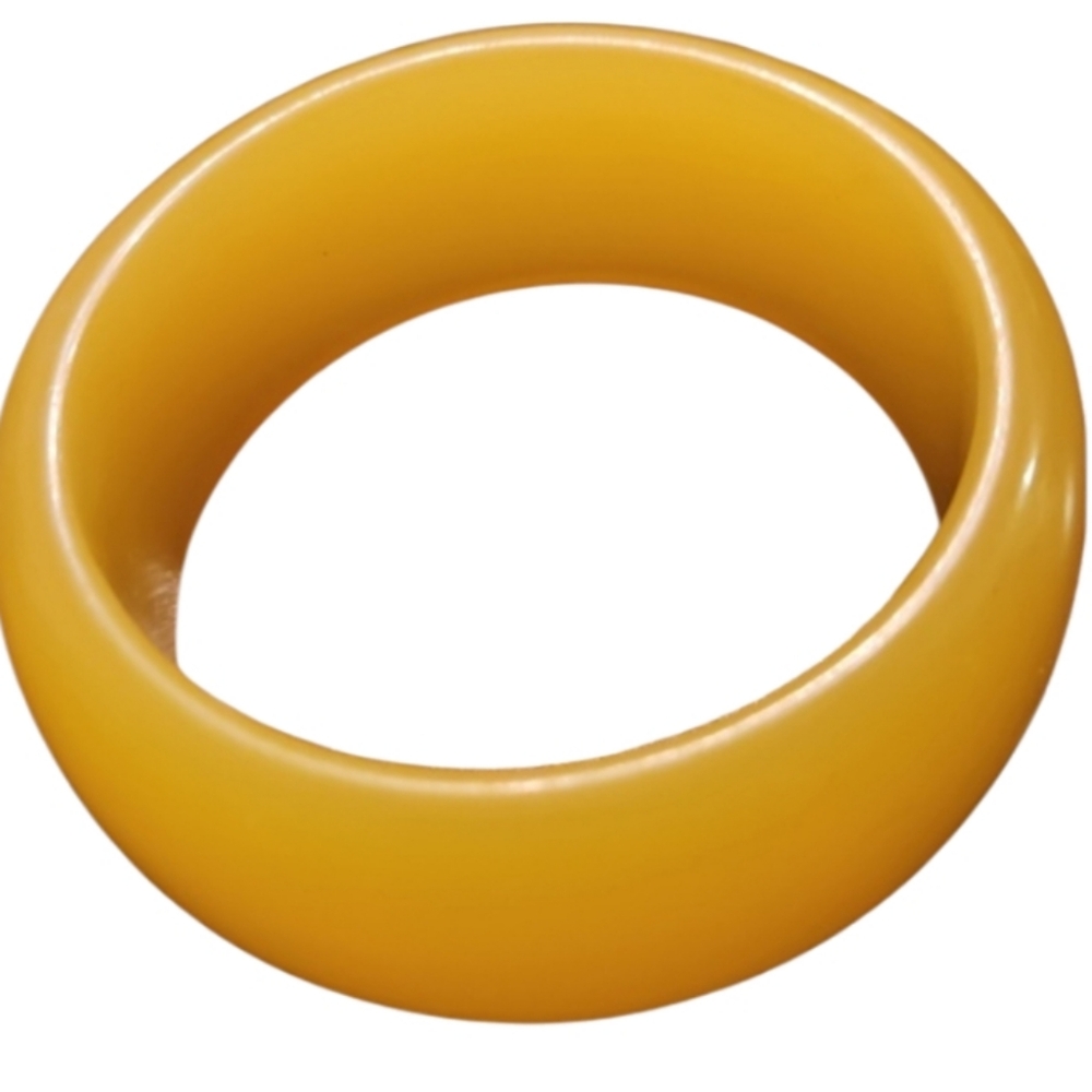 Vintage lemon yellow bakelite chunky bangle bracelet